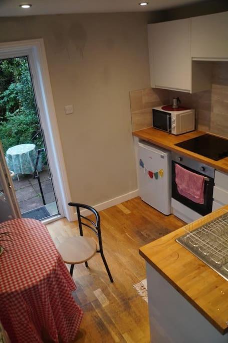 Cosy 1 Bedroom With Garden 2 Min From Seafront 브라이턴 외부 사진